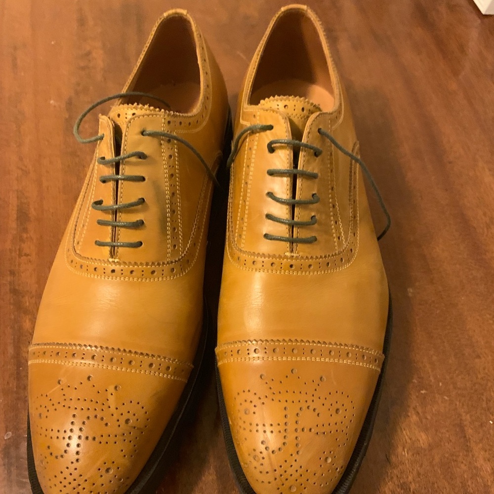 Men’s dress shoes